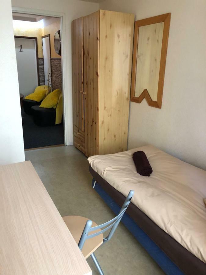 Zinc Old Town Hostel *